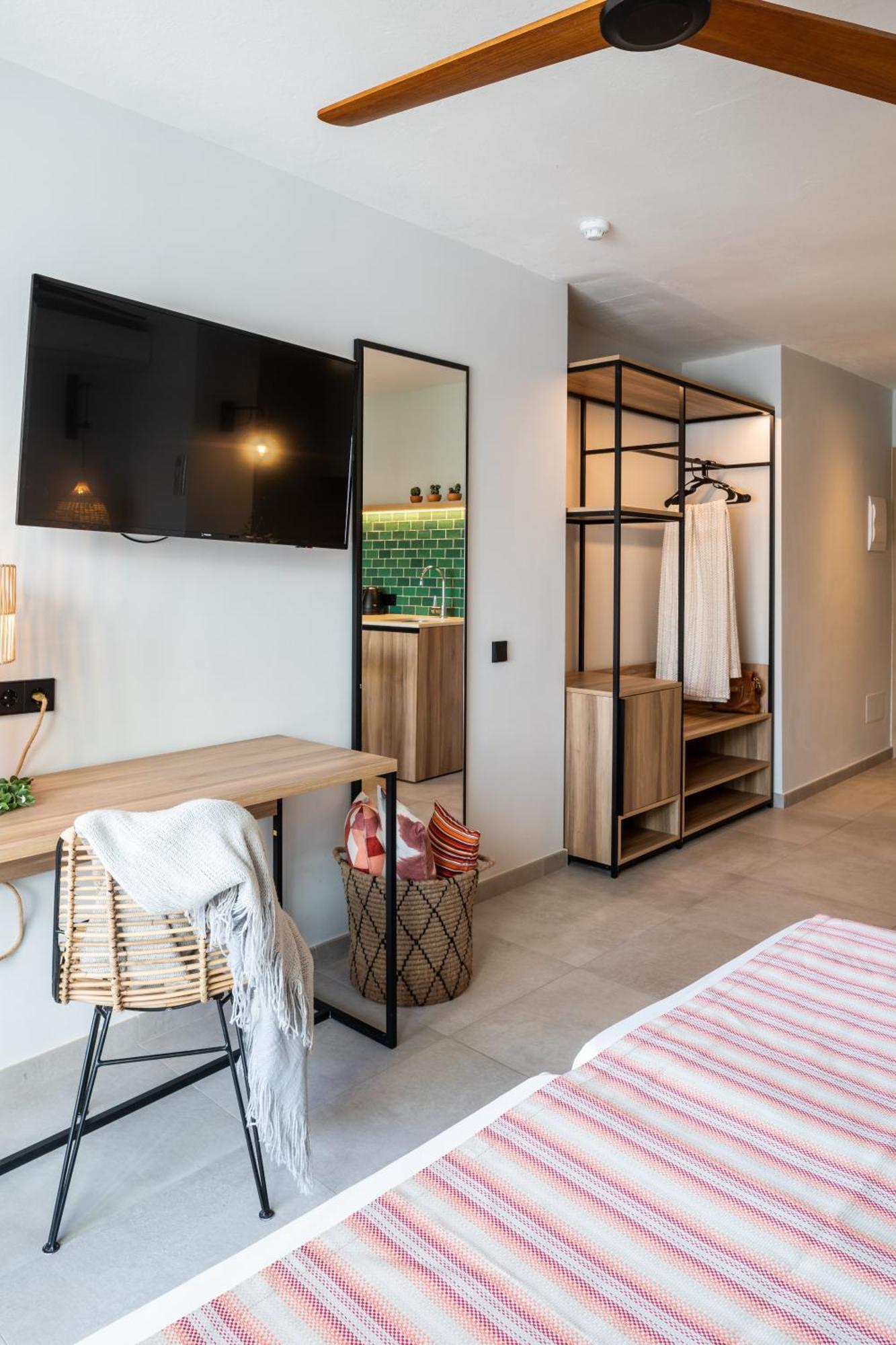 سان أنطونيو Aparthotel Casita Blanca - Adults Only المظهر الخارجي الصورة
