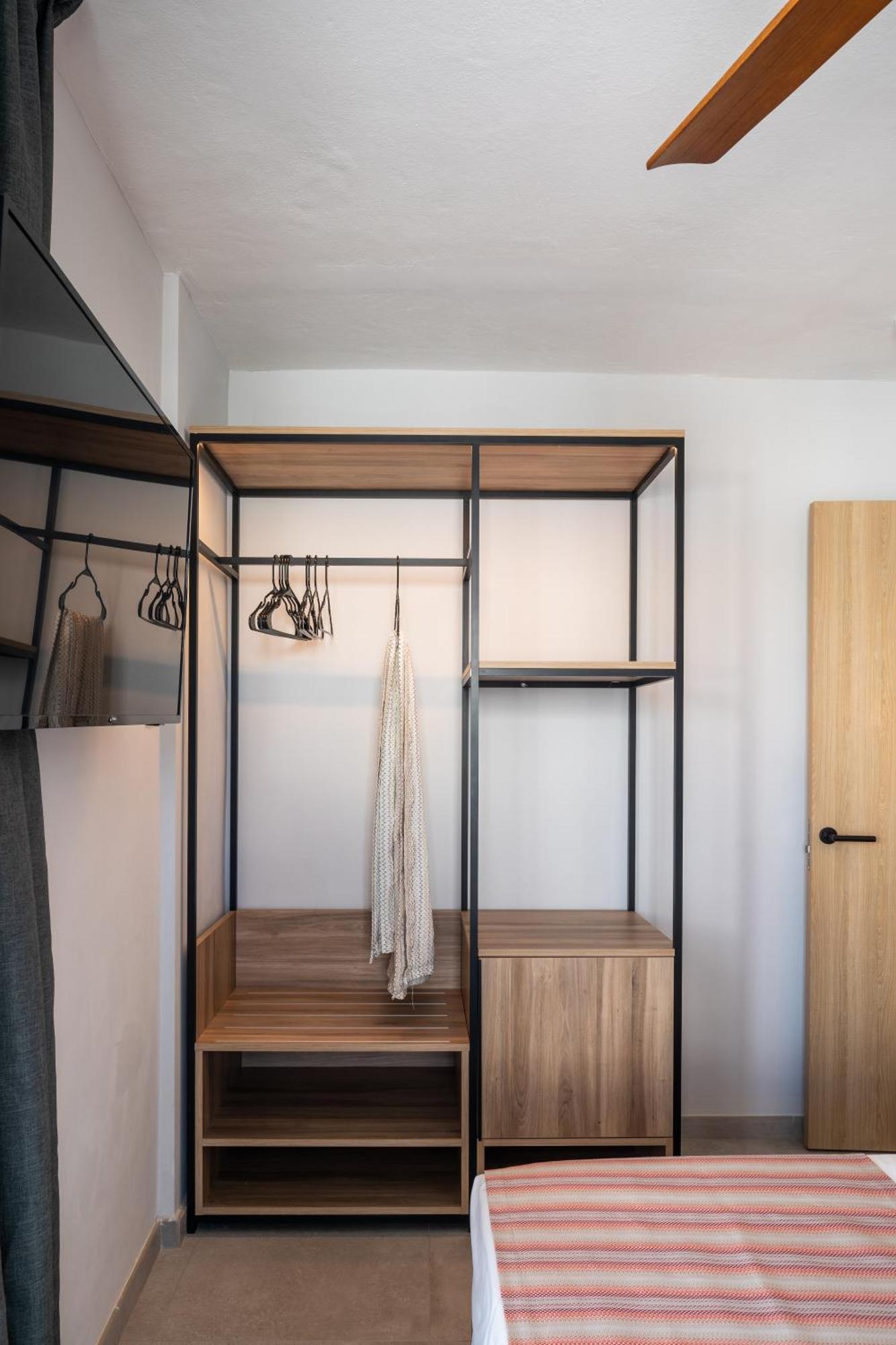 سان أنطونيو Aparthotel Casita Blanca - Adults Only المظهر الخارجي الصورة