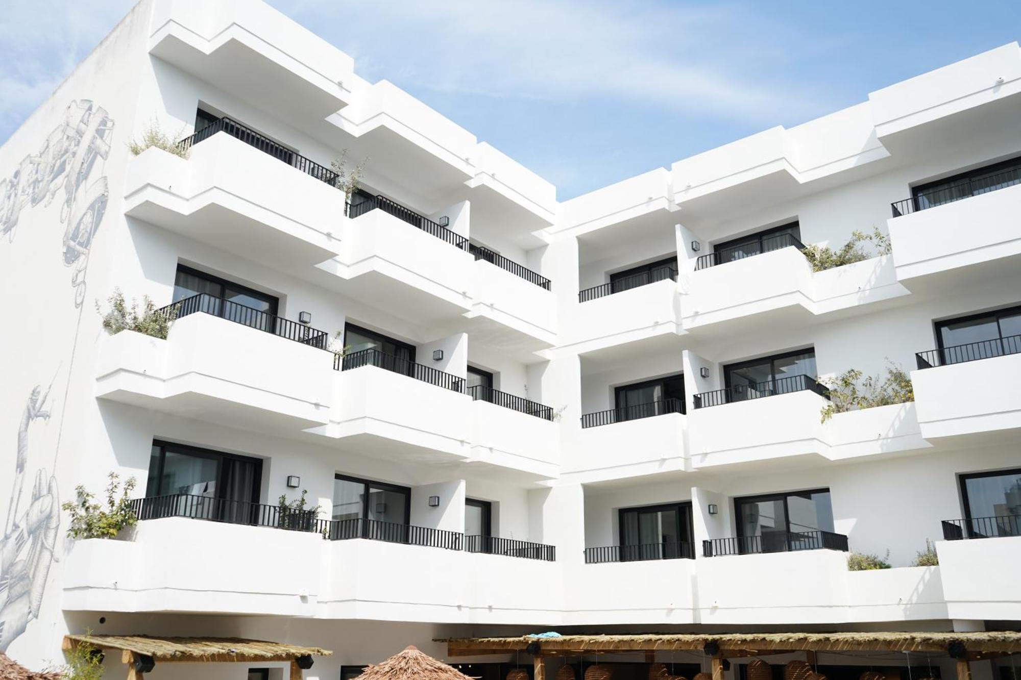 سان أنطونيو Aparthotel Casita Blanca - Adults Only المظهر الخارجي الصورة