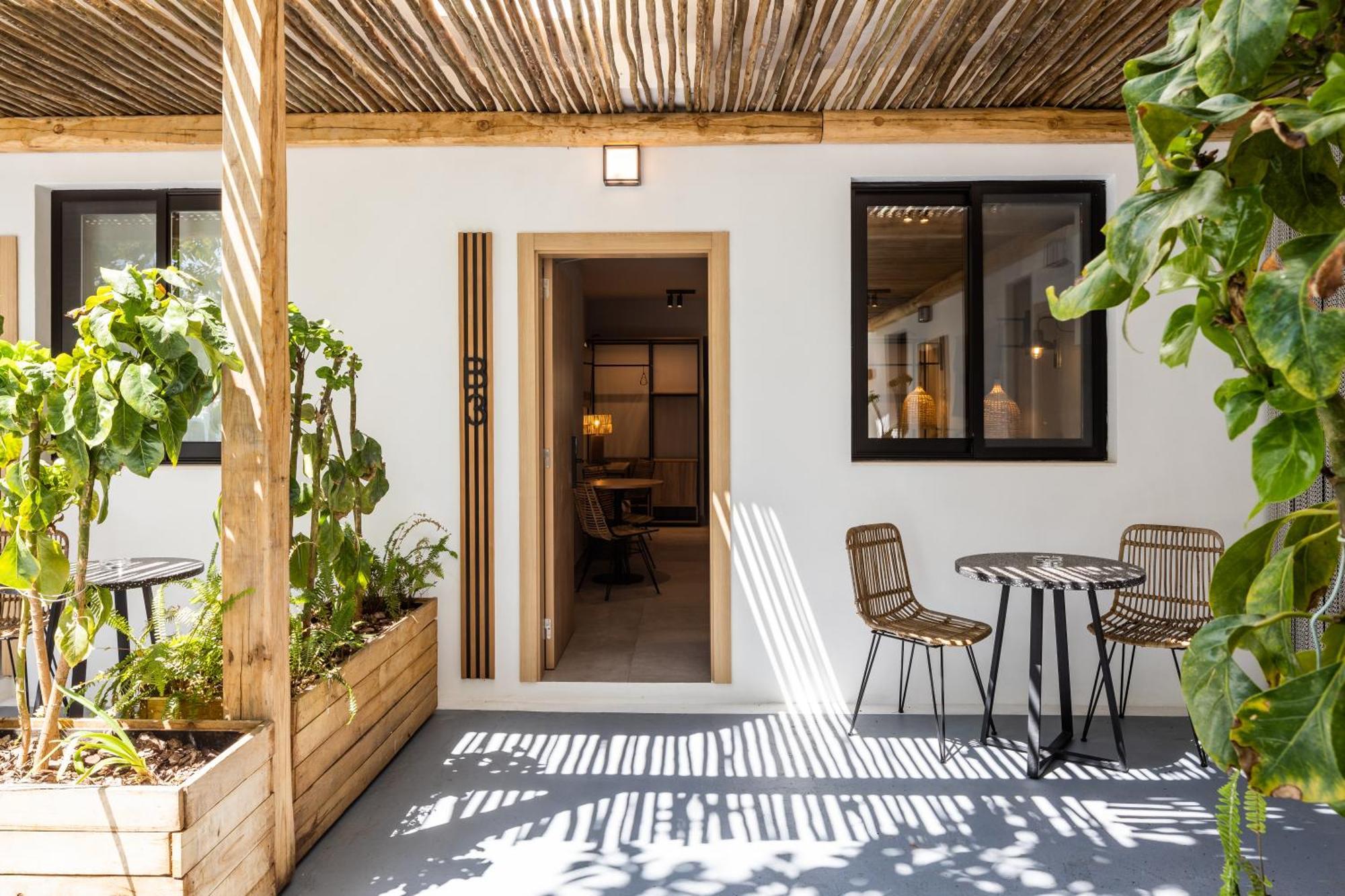 سان أنطونيو Aparthotel Casita Blanca - Adults Only المظهر الخارجي الصورة